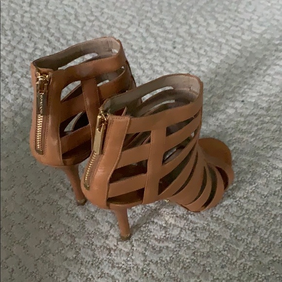 Michael Kors peep toe cage shoes - Picture 2 of 4